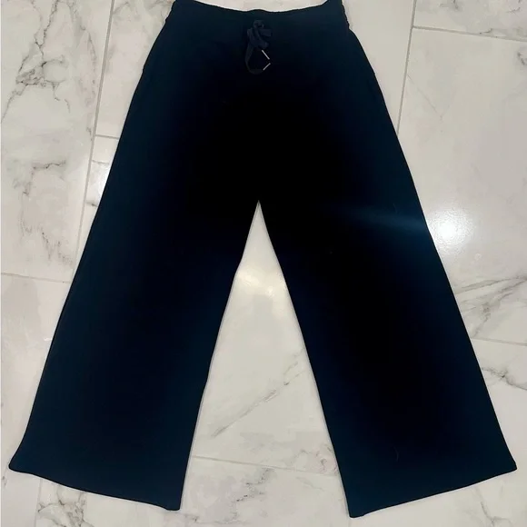 SPANX Air Essentials Black Wide Leg Pants - Picture 4 of 4